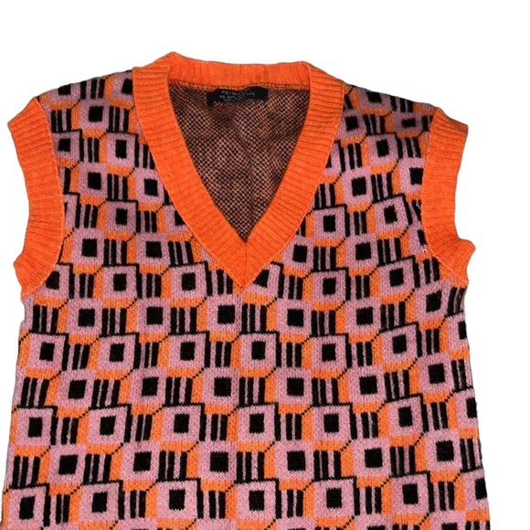 Primark V Neck Knit Sweater Vest - Picture 2 of 4